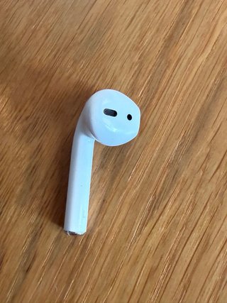 AirPods 2ª gen. Apple. Falta el Derecho