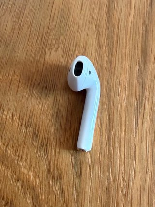 AirPods 2ª gen. Apple. Falta el Derecho