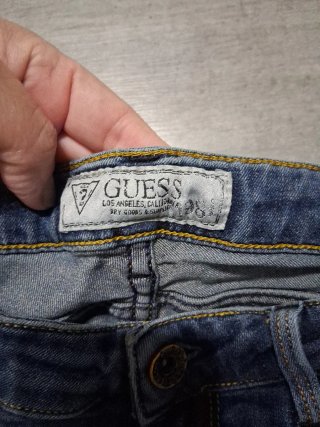 Jeans Guess Tg. 27 in ottime condizioni