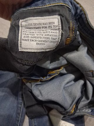 Jeans Guess Tg. 27 in ottime condizioni