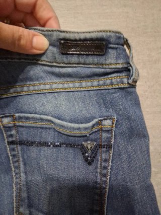 Jeans Guess Tg. 27 in ottime condizioni