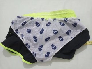 Costume da bagno nero e fluoro per bambini