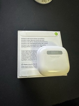 AirPods 4 con Cancelación de Ruido