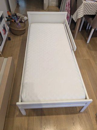 Cama infantil 70x160 + Colchón + Protectores