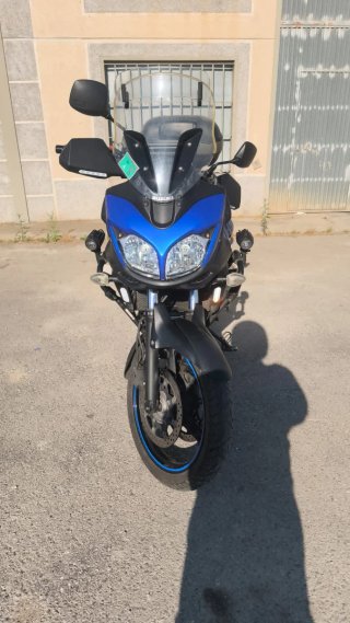 Suzuki V-Strom Adventure Moto
