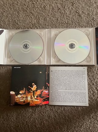 QE2 Deluxe Edition de Mike Oldfield 2 CDs Digipak