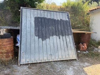 Puerta de garaje metálica