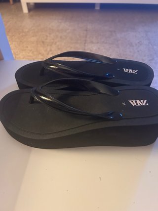 Chanclas Zara Negras Talla 37