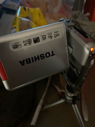 Cámara Toshiba Camileo S20 de regalo un tripode +