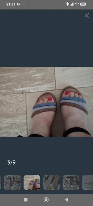 Sandalias de piel beige y azul