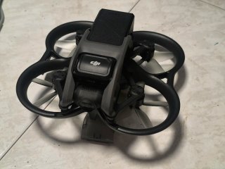 DJI Avata Drone con Accesorios