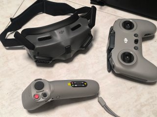 DJI Avata Drone con Accesorios