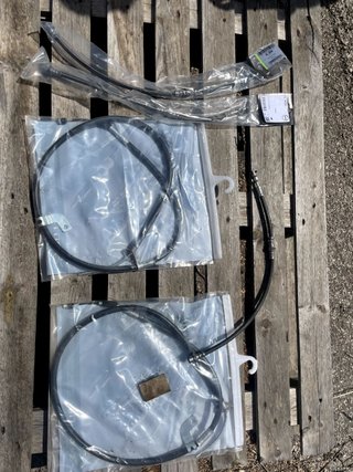 Latiguillos Freno + Cables Freno Mano Celica T180