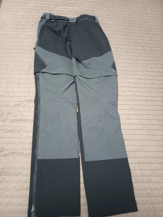 Pantalón Forclaz MT500 convertible gris