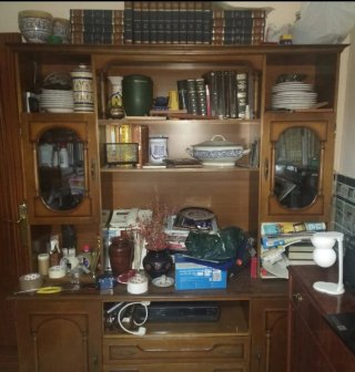 Mueble antiguo madera y cristal