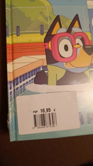 NUEVO Bluey. Un cuento - ¡A la playa! ¡A la piscin
