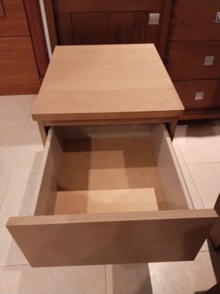 2 mesitas de noche del Ikea.