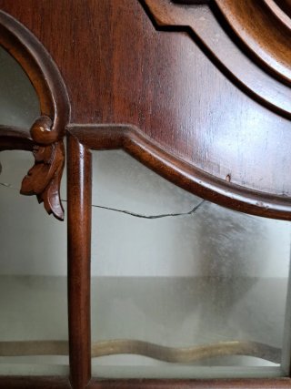 Vitrina Antigua Pared Madera y Cristal