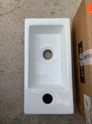 Lavabo de cerámica blanco