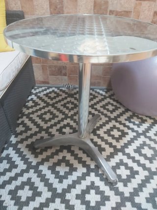 Mesa de bar redonda metal y cristal