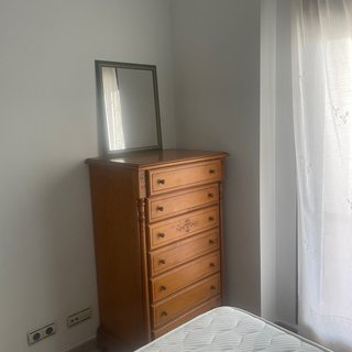 Dormitorio completo ecepto  colchón