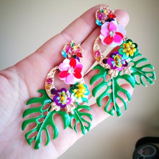 Pendientes Zara Flores y Hojas