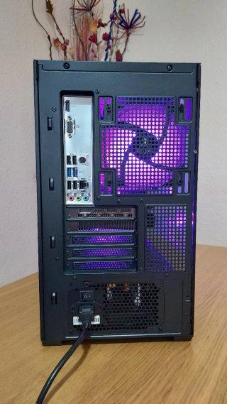 PC Gaming i5 12400F 16GB RAM Rx 5600 XT 512gb Nvme