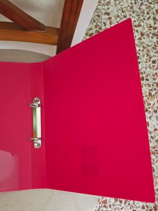 Archivador rojo Rapesco