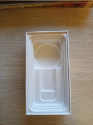 Caja iPhone 11 Blanco