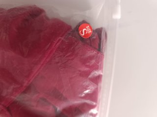 Vestido largo rojo satinado manga larga