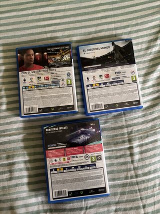 Pacchetto FIFA 17, 18 e 20 PS4