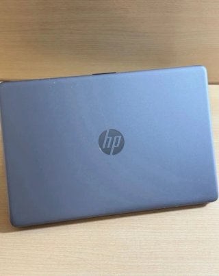Portátil HP 250 G8 i3-11th / 8GB RAM / 256GB SSD