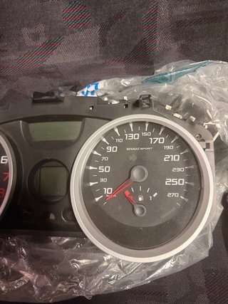 Cuadro instrumentos Renault Sport Megane 225/230 R