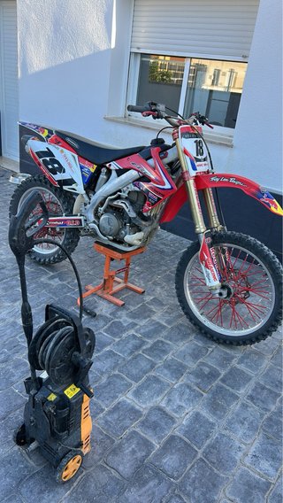 Honda CRF 450 R - Lista para rodar