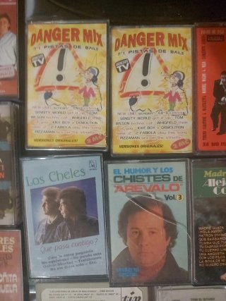 Lote 18 Casetes Música Variada