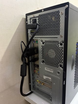 Torre PC Negra