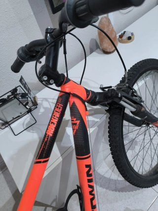 Bicicleta infantil B'TWIN 24