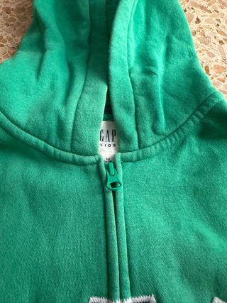 Sudadera GAP verde con cremallera