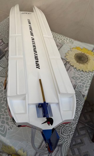Lancha RC Competición Hurricane 900NE KYOSHO