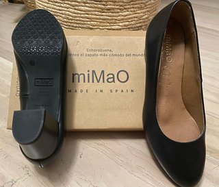 Zapatos de salón MiMao negros