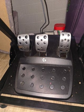 Volante Logitech G923 SE con Pedales y Palanca