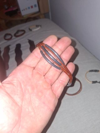 Pulseras de cuero para hombre