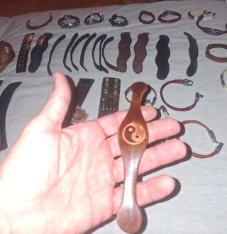 Pulseras de cuero para hombre