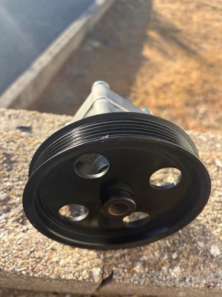 Bomba Dirección Volvo S60