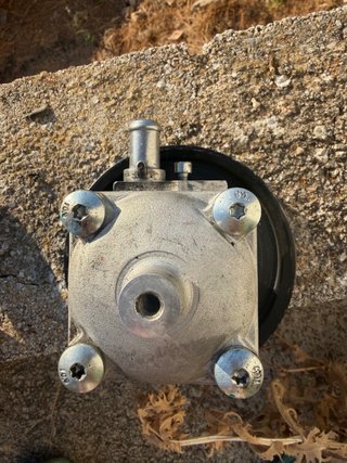Bomba Dirección Volvo S60