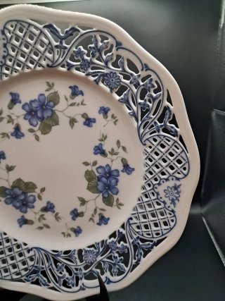 Plato frutero porcelana calado Gallo