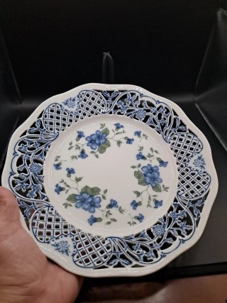 Plato frutero porcelana calado Gallo