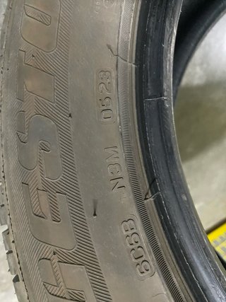 2 Neumáticos 235/55R17 99V