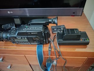 Sony Handycam CCD-V700E Video Hi8