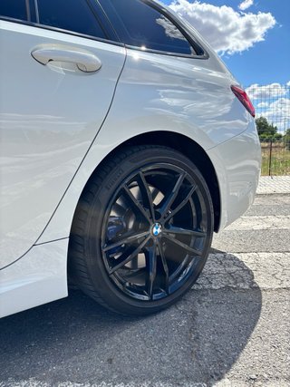 BMW 330d Touring xDrive Pack M